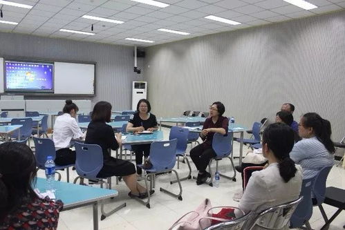 百场精品中学共青团团课走进校园