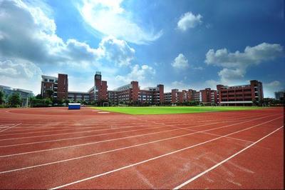 广州市铁一中学简介