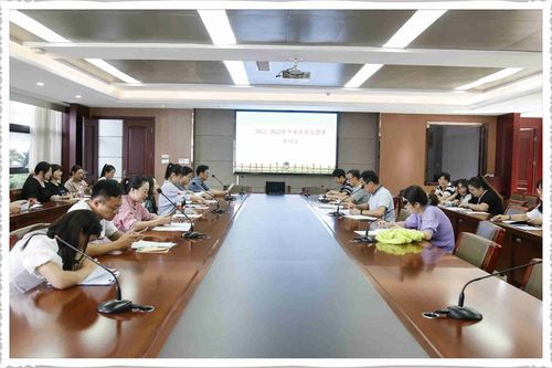 打造特色 铸造精品 形成传统 雨花台中学选修课启动仪式