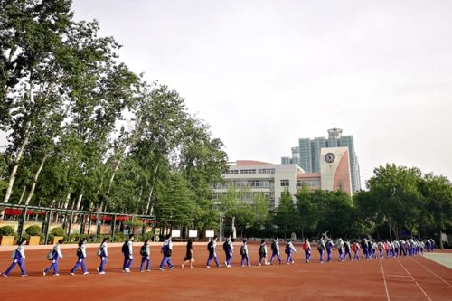 济南中学挖掘校本课程资源丰富校内劳动教育内涵