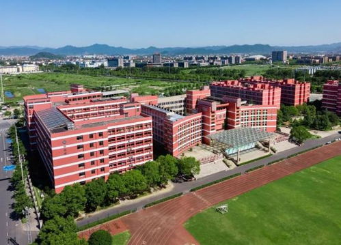 舟山学子上学不用愁,诸暨荣怀精品高中 2020年火热招生中